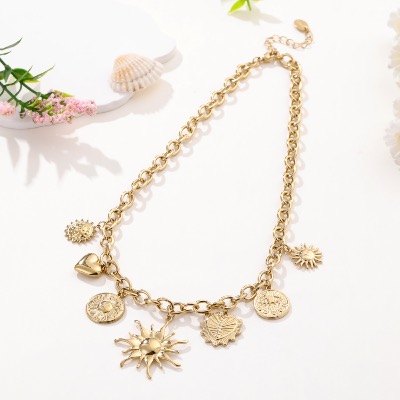 Collier Lilie