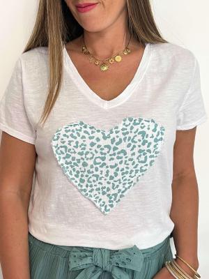 Tee Shirt "coeur" (vert amande)