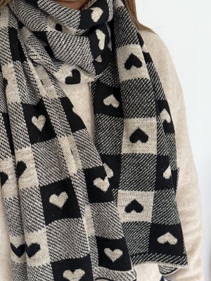 Echarpe cœurs a carreaux