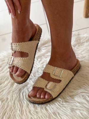 Mules Monica