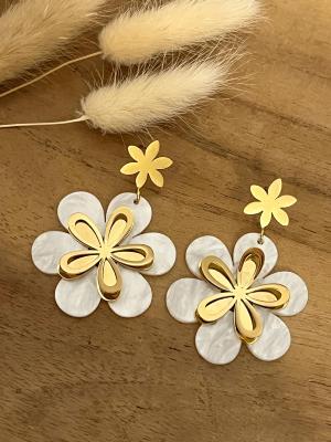 Boucles d’oreilles Flore (blanches)